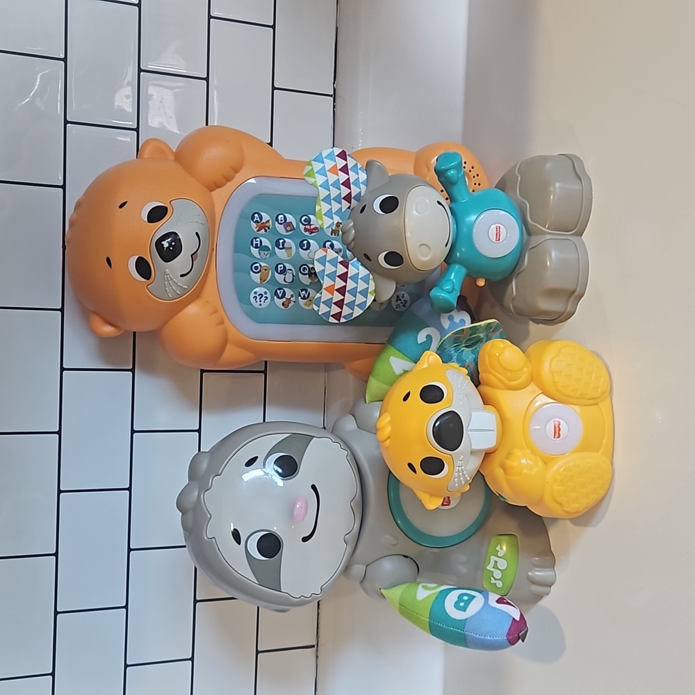 Set of linkamals